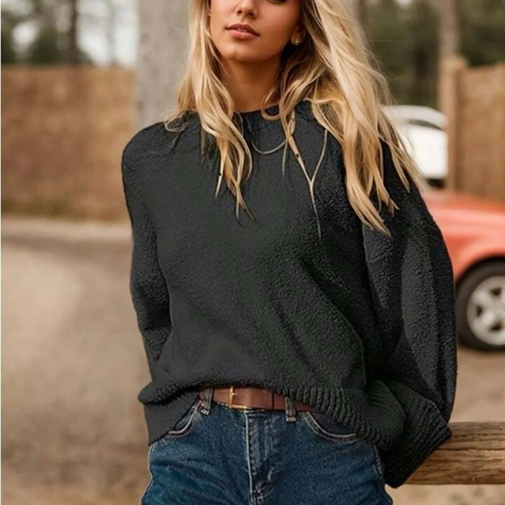 Pull over sweater trendy fall 2024 all size available